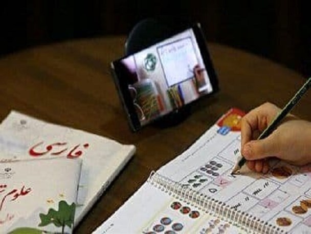 اهدای ۳۸۰ تبلت به دانش‌آموزان نیازمند سبزوار