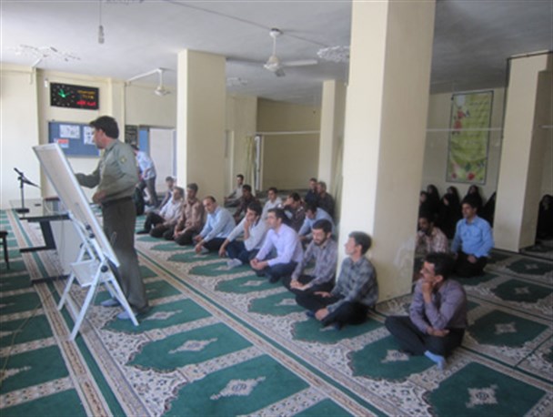 کلاس آموزشی مبانی محیط زیست ویژه بسیجیان، در اسلام آبادغرب برگزار شد