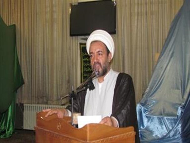 برخی افراد با خرافه گویی های مختلف در تلاش هستند تا به اعتقادات مسلمانان صدمه بزنند