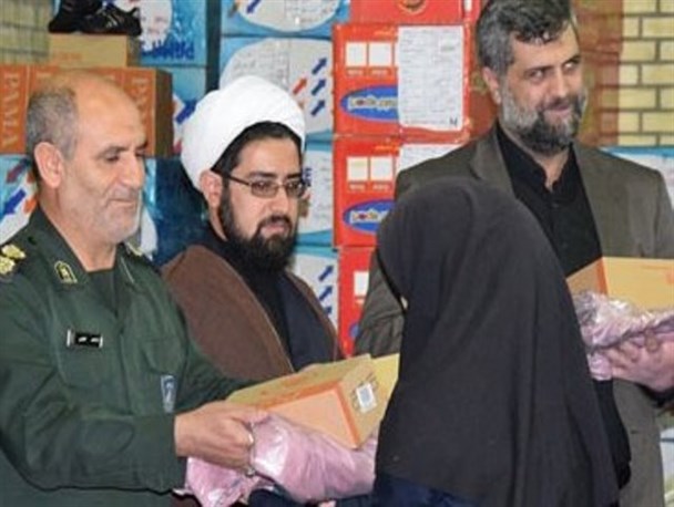 توزیع هدایای مقام معظم رهبری بین ۱۱ هزار دانش آموز روستایی مرند آغاز شد