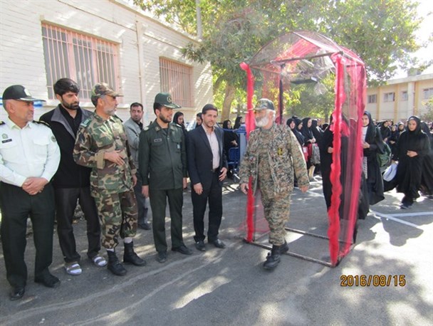 220 دانش‌آموز دختر رهسپار مناطق جنگی شدند