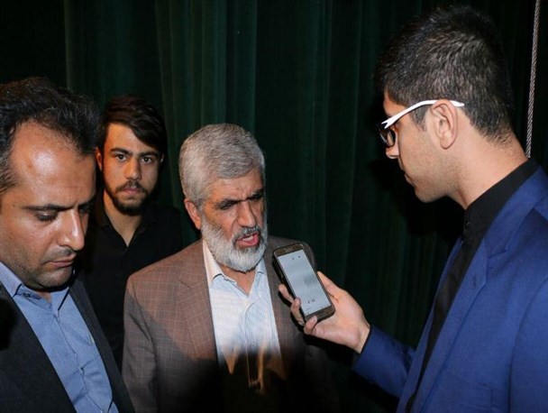 اسم ترامپ در کنار بقیه اسامی نحص سردمداران استکبار جهانی نقش می بندد