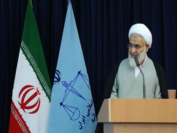 ای کاش پرونده زمین خواری در قزوین نیمه کاره تحویل رئیس کل  بعدی نمی‌شد