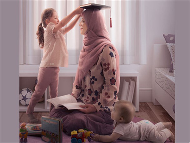 زنان ایرانی عرصه جنگ نرم را خالی نمی کنند/ لزوم آگاهی‌بخشی به مادران