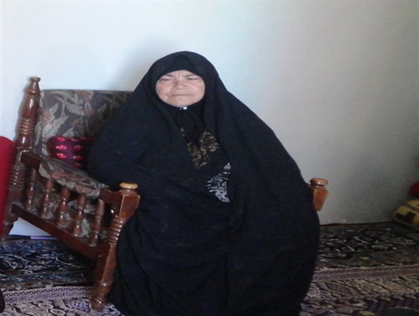 شهدا مانند ستارگانی در آسمان "انقلاب" می‌درخشند