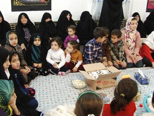 سفره احسان حضرت رقیه(س) در گیوی برپا شد