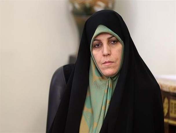 زنان را به مشارکت در انتخابات مجلس تشویق می‌کنیم