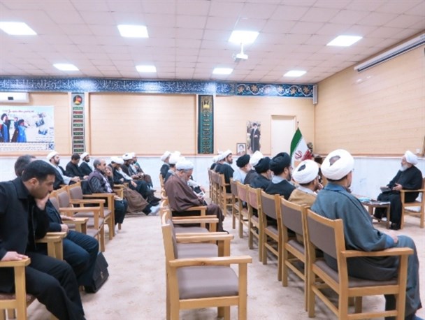 جلسه تفسیر نهج البلاغه توسط امام جمعه زنجان برگزار شد+ تصاویر