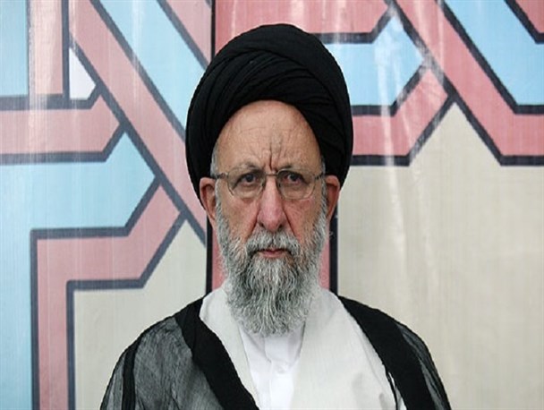 آمار مطالعه در ایران نگران کننده است/کتاب در جامعه ما غریب است