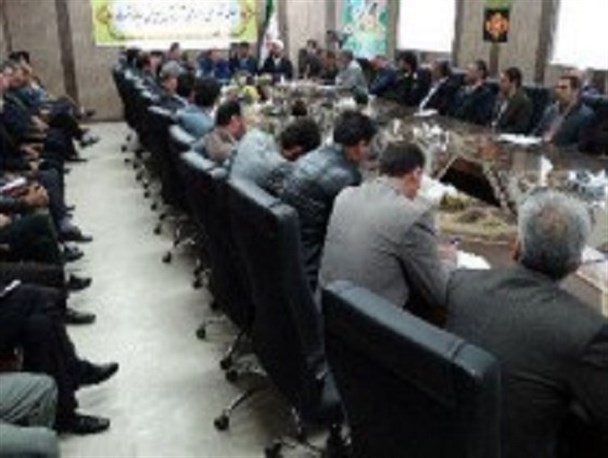 برگزاری چهارمین جلسه شورای اداری بوئین میاندشت با حضور فرماندار