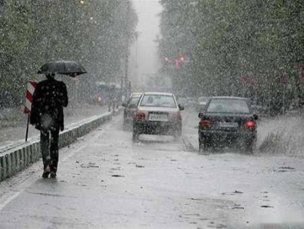 کاهش شدید دما تا پایان هفتۀ آینده ادامه دارد/ وزش بادهای شدید امکان بروز تصادفات را افزایش می‎دهد