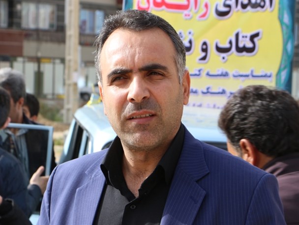 برپایی شش ایستگاه مطالعه ثابت در میاندوآب/ 28 هزار جلد کتاب به ایستگاه های مطالعه اختصاص داده شد