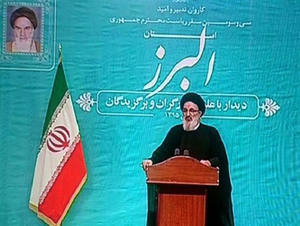 مدیرانی که راه نجات را در رابطه با بیگانگان می دانند به درد کشور نمی خورند/ در برابر دشمن باید جهادی عمل کرد/ اقتصاد بدون فرهنگ ما را به ناکجا آباد می برد