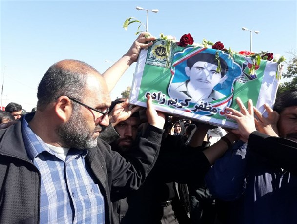تشییع و خاکسپاری شهید تازه تفحص شده ناجا شهید مظفر کریم‌زاده باقرآبادی در شهرستان فسا
