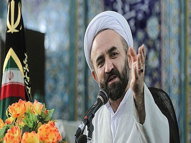 بسیج برای مبارزه در برابر باطل سر از پا نمی شناسد