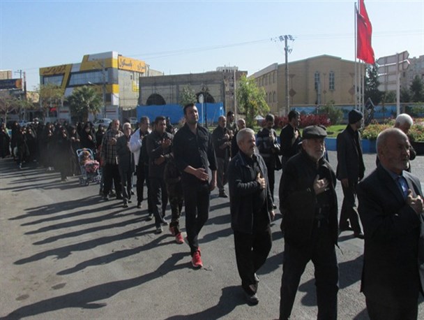حرکت دسته عزاداری ۲۸ صفر در ساوه