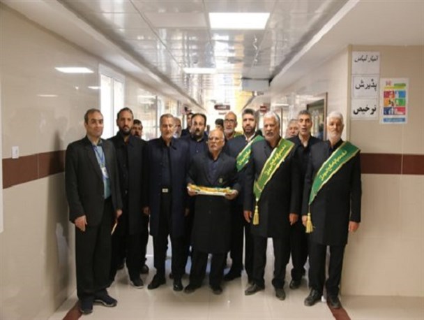 حضور خادمین افتخاری مسجد مقدس جمکران در بیمارستان رفسنجان+تصاویر