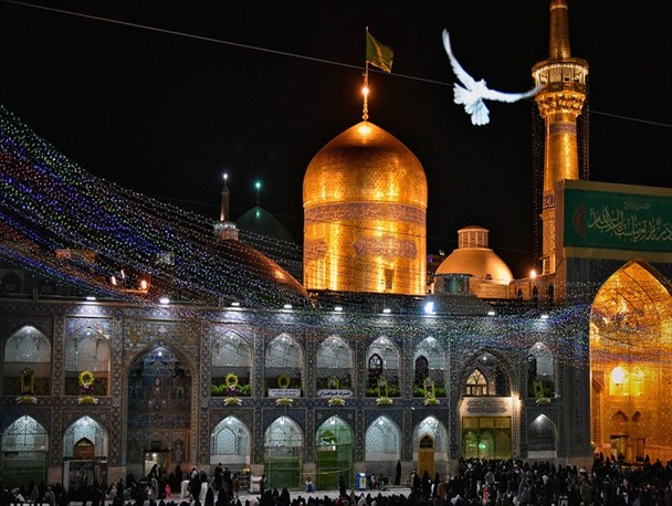 برگزاری ویژه برنامه بیعت با امام زمان(عج) در حرم امام رضا(ع)