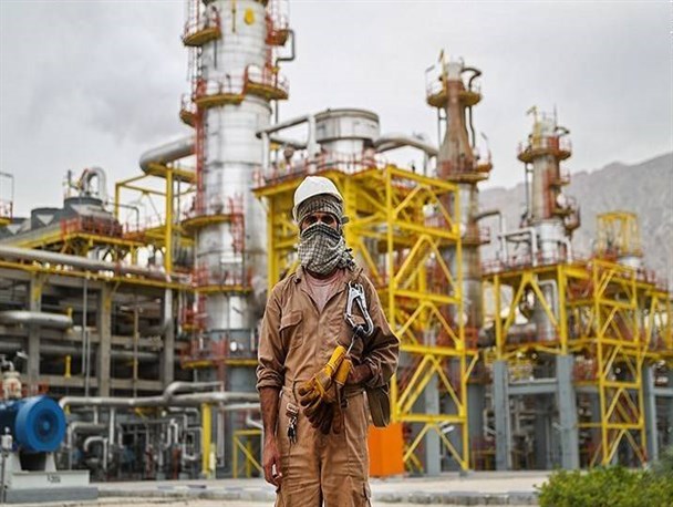 دغدغه کارگران عسلویه حل شود/ اعتراض کارگران منطقه ویژه پارس جنوبی به تبعیض