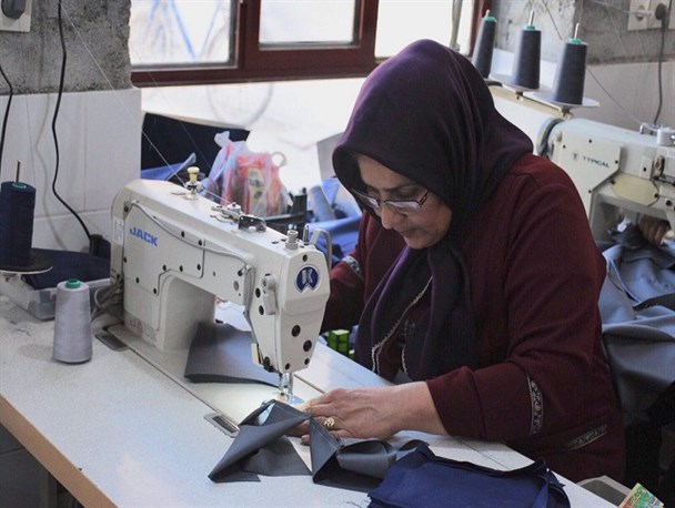 بسیج سازندگی برای یک هزار و ۹۱۱ نفر در البرز اشتغال‌زایی کرد/ ۱۸ پروژه محرومیت‌زدایی و ۷۰ میلیارد تومان تسهیلات؛ در دستور کار بسیج