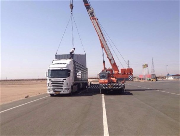 گمرک ساوه مجاز به ترخیص خودرو شد