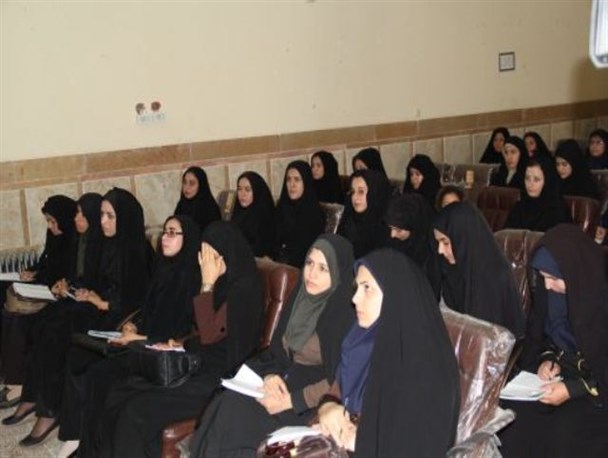 شرکت 650 نفر از خواهران بسیجی گناباد در دوره توجیهی اعضای شورای پایگاه های بسیج