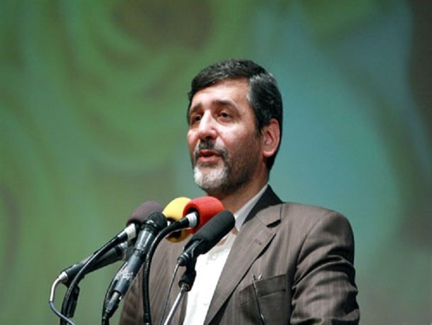 تغییر روحیه انقلابی به غیر انقلابی برخی پرچم داران انقلاب/این افراد دربرآورد هایشان از صحنه دچار اشکال شده اند و فکر می کنند نمی توانیم باتفکر انقلابی به اهدافمان برسیم/امثال بازرگان از آغاز با تفکر انقلابی مخالف بودند
