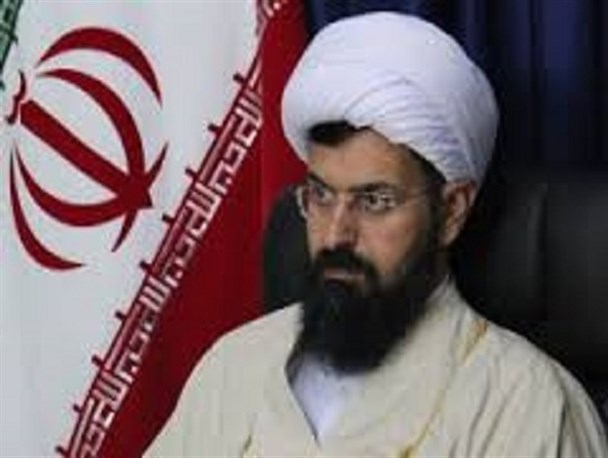 اثر مشت کوبنده رئیسعلی بر صورت انگلیس هنوز پاک نشده است