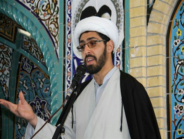 وحدت حوزه و دانشگاه نیاز ضروری جامعه امروز ماست