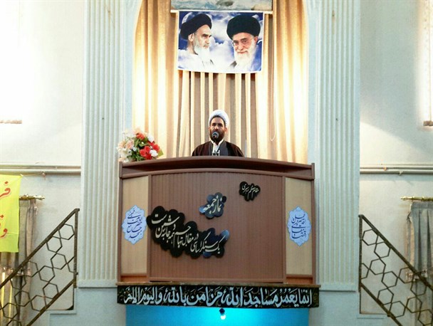 اهانت به اسلام، انقلاب و ارزشهای اسلامی توجیه ندارد/بی تفاوتی به هتاکان اسلام در دانشگاه رازی به منزله بی دینی و بی اسلامیست