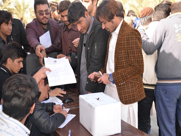 گزارش تصویری/برگزاری انتخابات کانون های فرهنگی و انجمن های علمی در سراوان