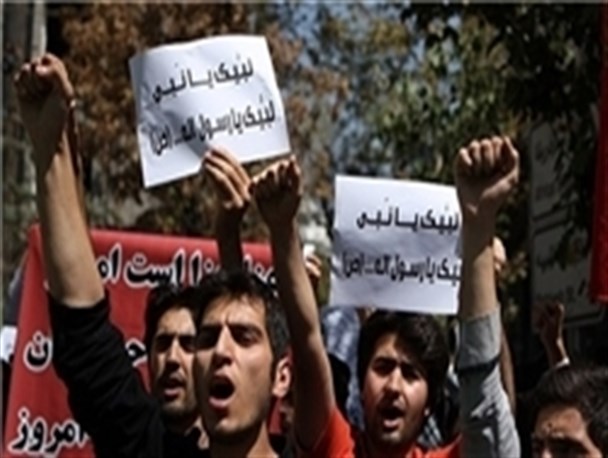 سمنانی ها، اهانت به ساحت مقدس پیامبر (ص) را محکوم کردند