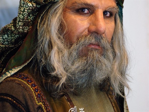 هنرمندان متعهد زیادی مایلند در حوزه ایثار و شهادت کار کنند