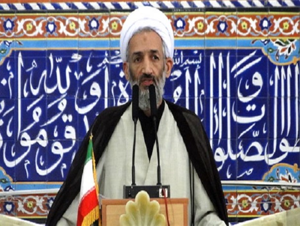 وزیر امورخارجه نباید جواب تلفن کری را می‌داد/ دیپلماسی ذلیلانه را کنار بگذاریم/ از حول حلیم توی دیگ نیفتیم