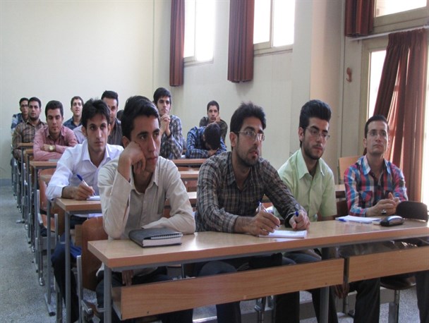تا چه زمانی دانشگاه های استان باید در تمامی رشته ها دانشجو تربیت و به صف بیکاران اضافه کنند