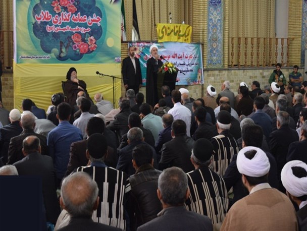 تصاویر/ برگزاری مراسم عمامه گذاری طلاب مسجدسلیمان با حضور آیت الله جزایری