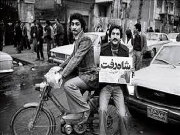 روایت خبرنگار زنجانی از روز فرار شاه/تغییر نام خیابان فرمانداری به شهدا
