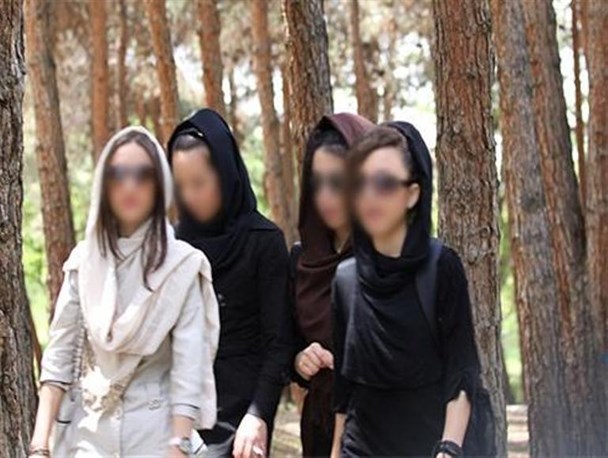 بی حجابی مقدمه بی بندوباری است/ مجروحان جنگ فرهنگی بهبود نمی یابند
