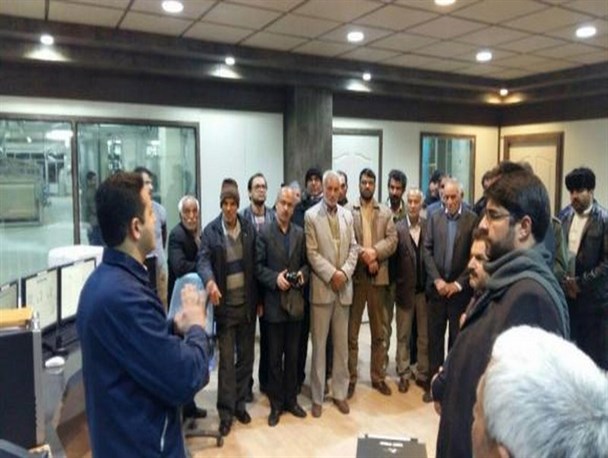 بازدید میدانی 38 کشاورز و کارشناس از مزارع تولید نهال، کارخانجات و مزارع کشت گیاهان دارویی