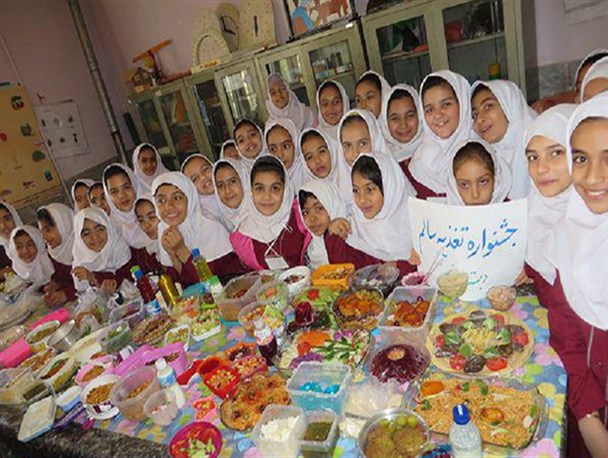 برگزاری جشنواره غذای سالم درمدارس بیضا