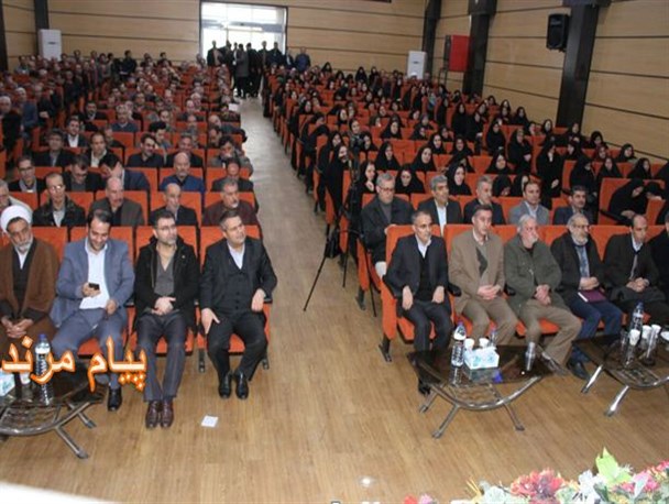 جلسه سفارشی تودیع یا شوی تخریب یک نماینده مجلس / مدیر بی طرف اصلاح طلب از آب درآمد