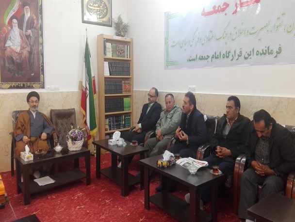 دیدار اصحاب رسانه فیروزکوه با  حجت‌الاسلام امیری ارجمند +تصاویر