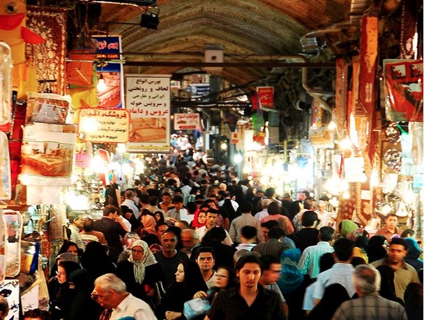 لزوم مدیریت صحیح در استقرار فروشگاه‌های بزرگ/ واگذاری تنظیم‌بازار به جهادکشاورزی اشتباه بود