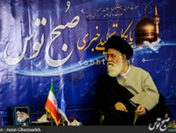 دیدار مدیر مسئول و خبرنگاران پایگاه خبری تحلیلی صبح توس با آیت الله علم الهدی