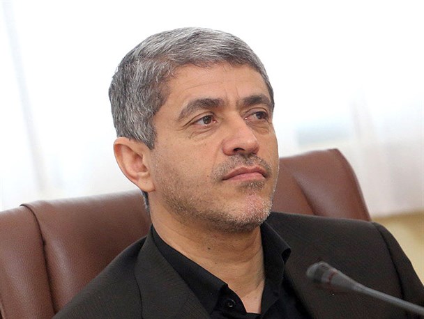حمایت وزیر اقتصاد از اردوهای جهادی/فرزند و دامادم از فعالان اردوهای جهادی هستند