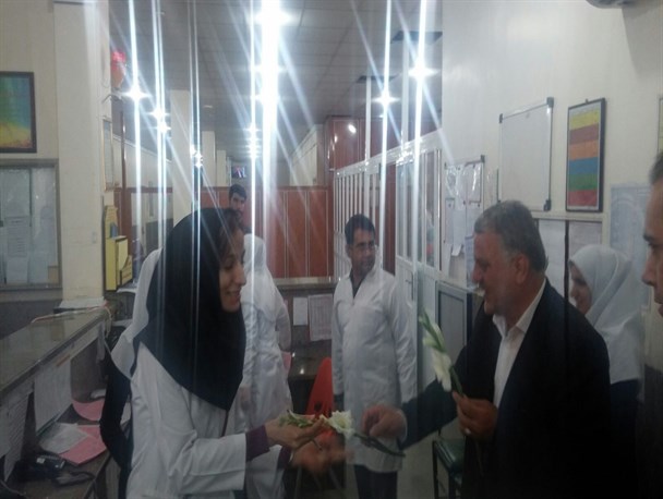 فرماندار شوش از پرستاران بیمارستان نظام مافی شهرستان تجلیل کرد