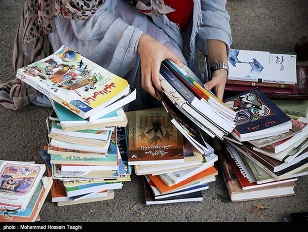 اولین نشست کتاب‎خوان کودک و نوجوان در کتابخانه عمومی شهر پیش قلعه برگزار شد