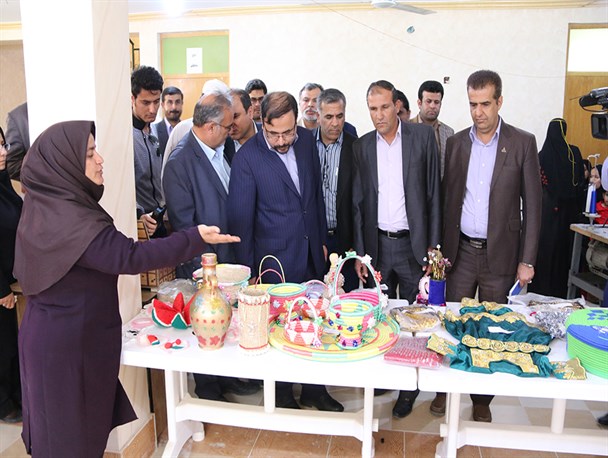 سومین نمایشگاه توانمندی‌های زنان در روستای سهمو جنوبی افتتاح شد
