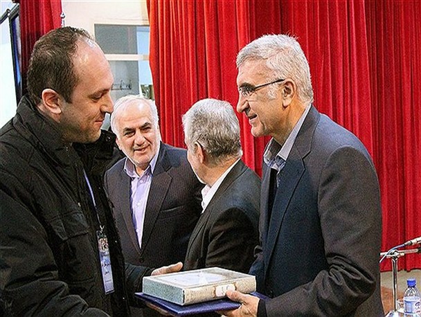 انتشار شصت مقاله از طرف رئیس رئیس باشگاه پژوهشگران دانشگاه آزاد همدان