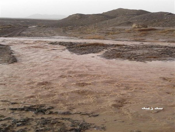 جاری شدن سیل در بخش کاخک گناباد + تصاویر